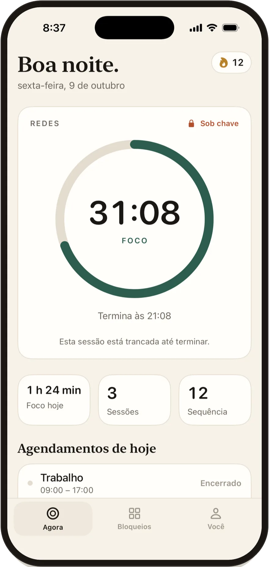 Stillock no iPhone: uma sessão de foco com 30 minutos restantes e os apps de redes sociais bloqueados.